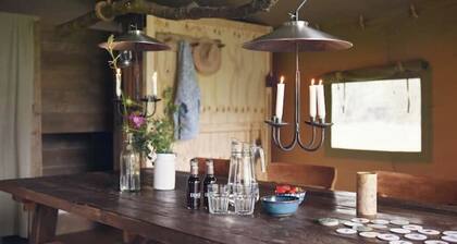 Off-grid tent house with hot tub â Landhoeve Veluwe