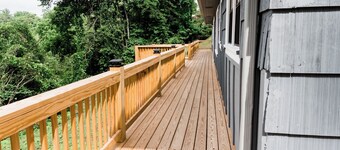 In town with a view, private duplex.