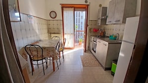 Unclassified image, 3 of 9, button - Venice HM Holiday (Mestre)