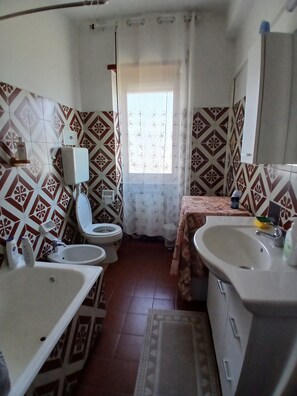 Hair dryer, towels, soap, shampoo - Venice HM Holiday (Mestre)