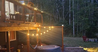 Cozy Studio with hot tub