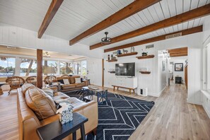 Televisie en een kantoor