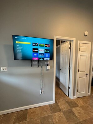 Interior - Charming 2BR Beach Condo with Parking (Point Pleasant Beach)