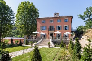 Konaklama yerinin ön cephesi