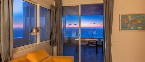 Habitación de lujo doble, vistas a la bahía | Zona de estar