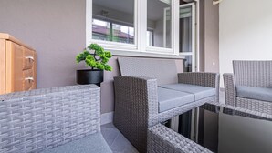 Căn hộ, ban công | Ban công