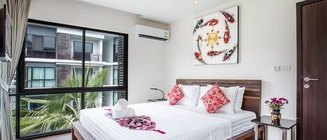 Családi lakás, 1 hálószobával, erkély, kilátással a medencére | Kilátás a szobából