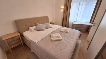 1 chambre, fer et planche Ă repasser, Wi-Fi, draps fournis