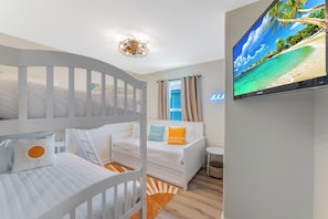 4 chambres, fer et planche à repasser, Wi-Fi gratuit, draps fournis