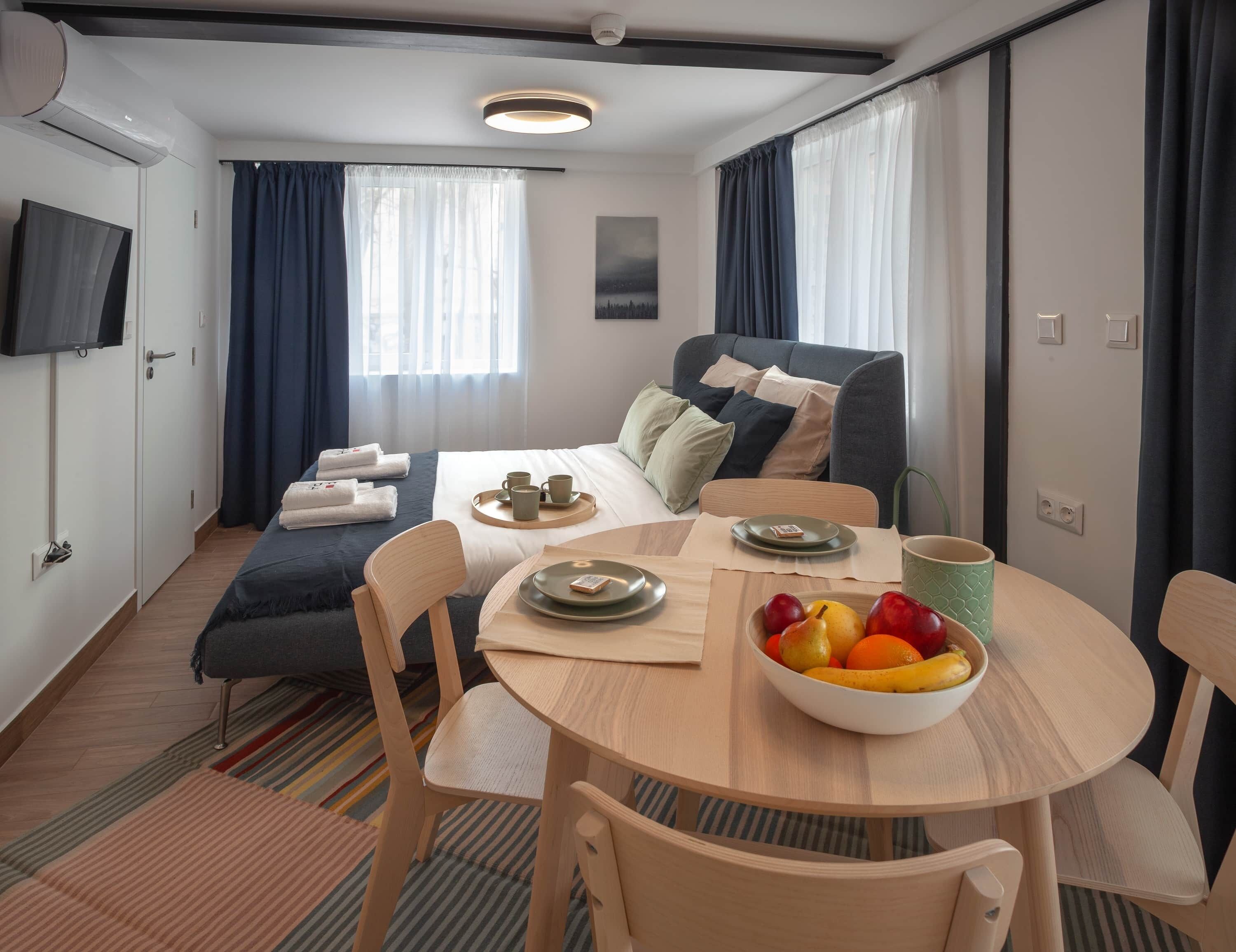 1 bedroom, in-room safe, WiFi, bed sheets