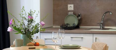 冰箱、烤箱、炉灶、洗碗机