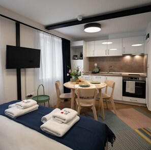 1 dormitorio, caja fuerte, wifi y ropa de cama