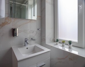 Hair dryer, towels - Heart of Town, Flexy Work& Travel by Ruby Red House (Sofia)