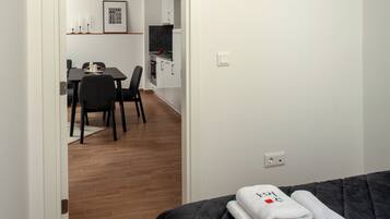 1 habitación, wifi y ropa de cama