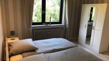 2 Schlafzimmer, Bügeleisen/Bügelbrett, kostenloses WLAN, Bettwäsche
