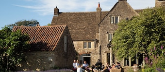Luxury Historic House for Grp accommodation-village location near Bath-Somerset