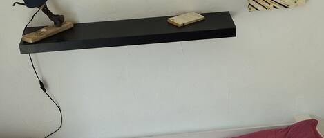 2 bedrooms, bed sheets