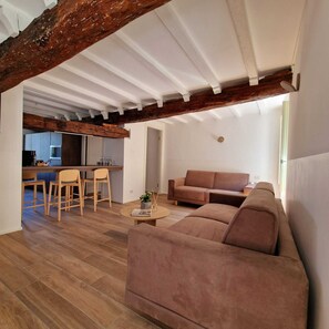 Deluxe-Apartment, Hügelblick