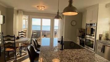 Microondas, lavavajillas