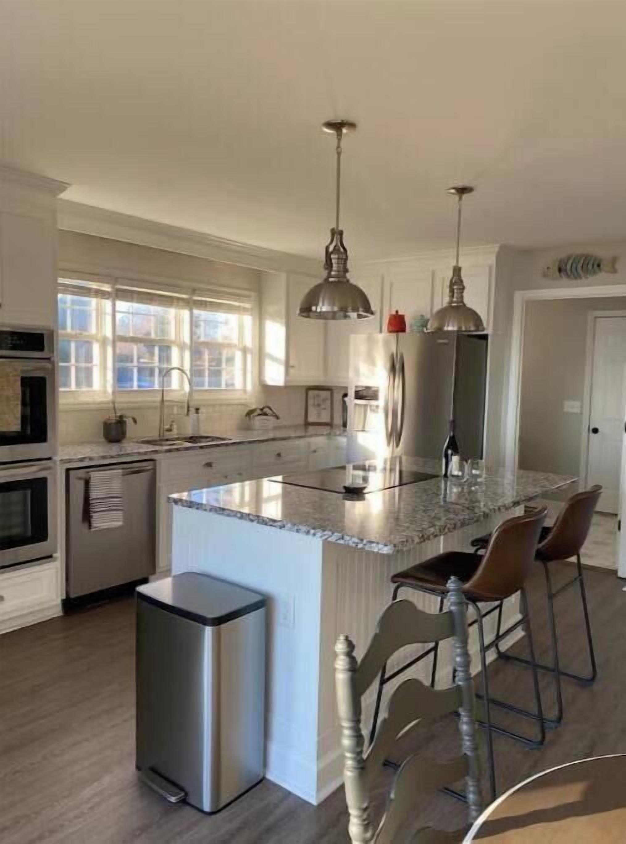 Microwave, dishwasher