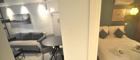 1 chambre, rideaux occultants, fer et planche à repasser, Wi-Fi gratuit