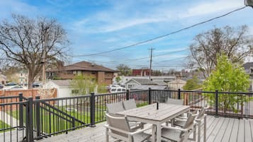 House (2 Bedrooms) | Outdoor dining