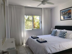 1 quarto, escrivaninha, ferros/tábuas de passar roupa, Wi-Fi