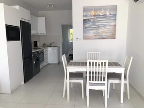 Dining - Venus Beach | Elegant 1BR Apt | 100m From Sea | Groundfloor (Paphos)