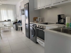 Fridge, microwave, oven, stovetop - Venus Beach | Elegant 1BR Apt | 100m From Sea | Groundfloor (Paphos)