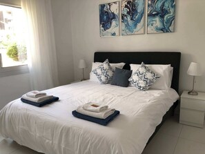 1 bedroom, desk, iron/ironing board, WiFi - Venus Beach | Elegant 1BR Apt | 100m From Sea | Groundfloor (Paphos)
