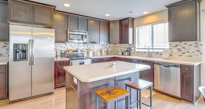 9 Mi to Downtown Slc: Peaceful Home w/ Pool Access