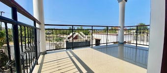 1 bed room Apartment in Kunduchi with balcony