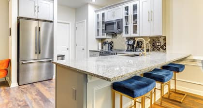 18 Mi to Atlanta: Family Retreat w/ Patio