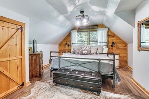 House (3 Bedrooms) | Interior - 5 Mi to Helen: Hideaway w/ Deck & Grill! (Sautee Nacoochee)
