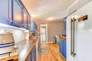 House (3 Bedrooms) | Interior - Private Dock: Pet-friendly Home on Lake Sinclair (Milledgeville)