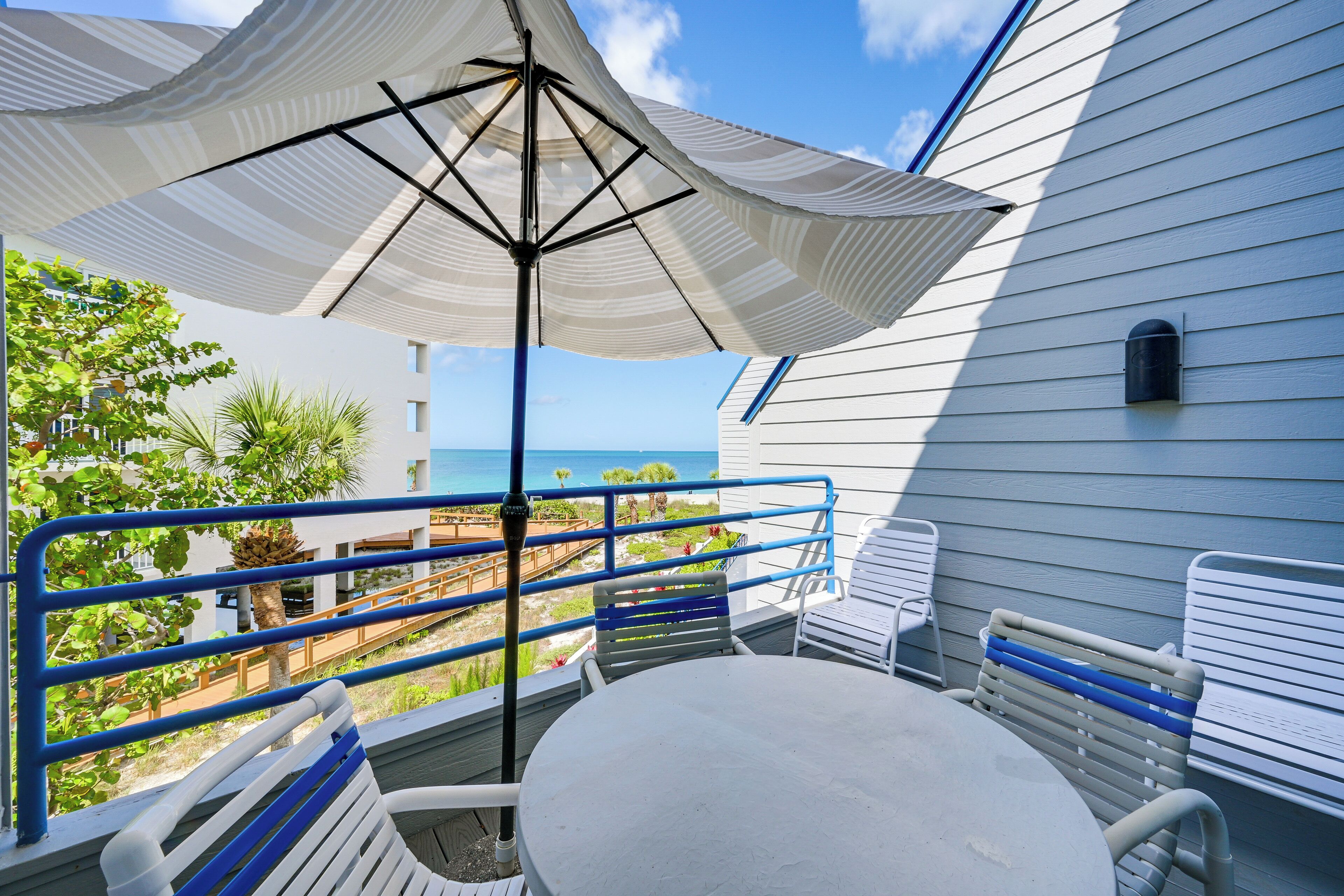 Apartment (2 Bedrooms) | Front of property