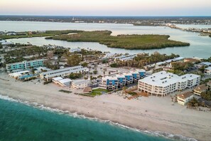 Apartment (2 Bedrooms) | Interior - Beachfront Condo w/ Balcony on Manasota Key (Englewood)
