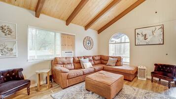 House (3 Bedrooms) | Front of property