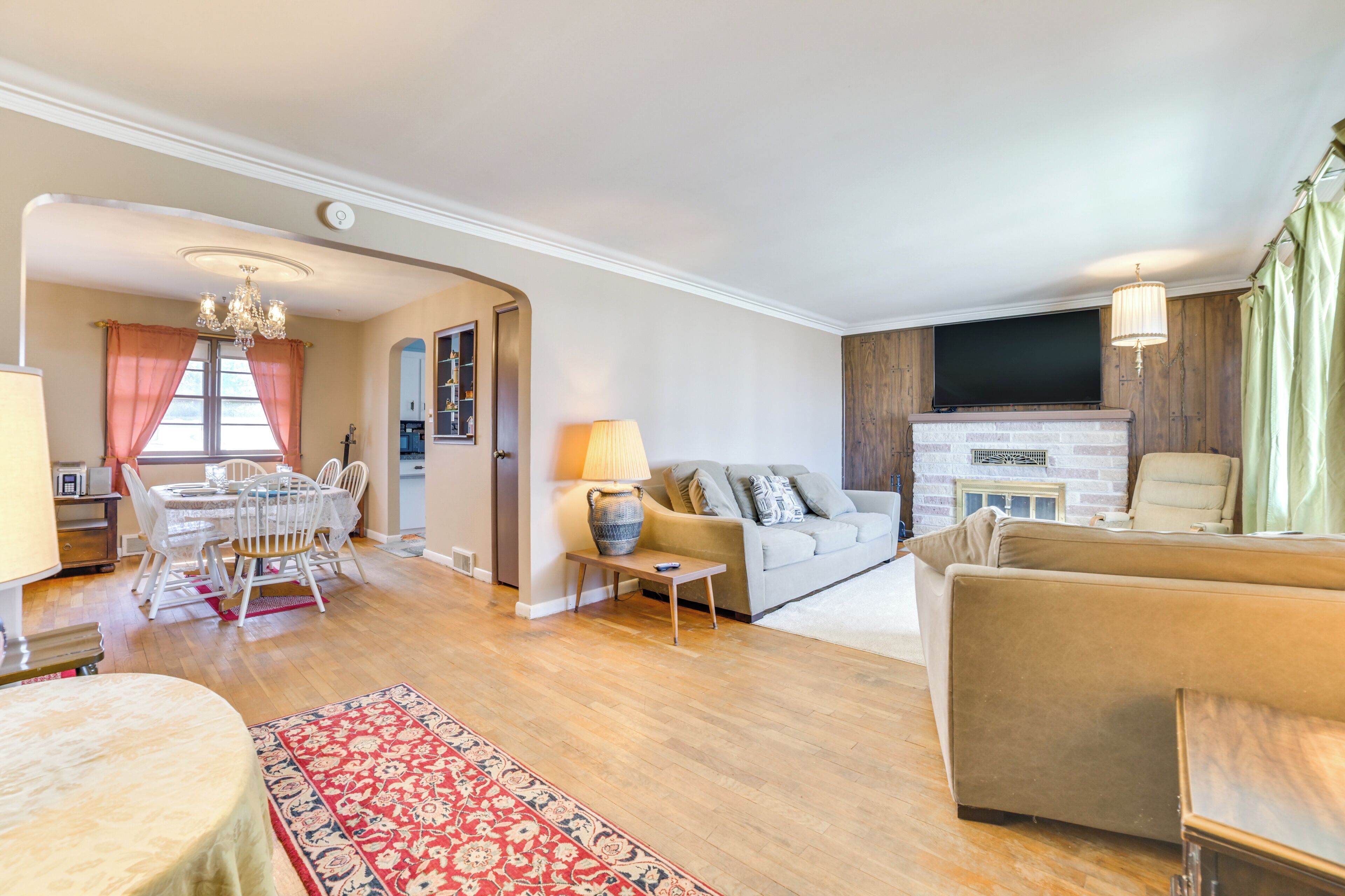 House (2 Bedrooms) | Interior