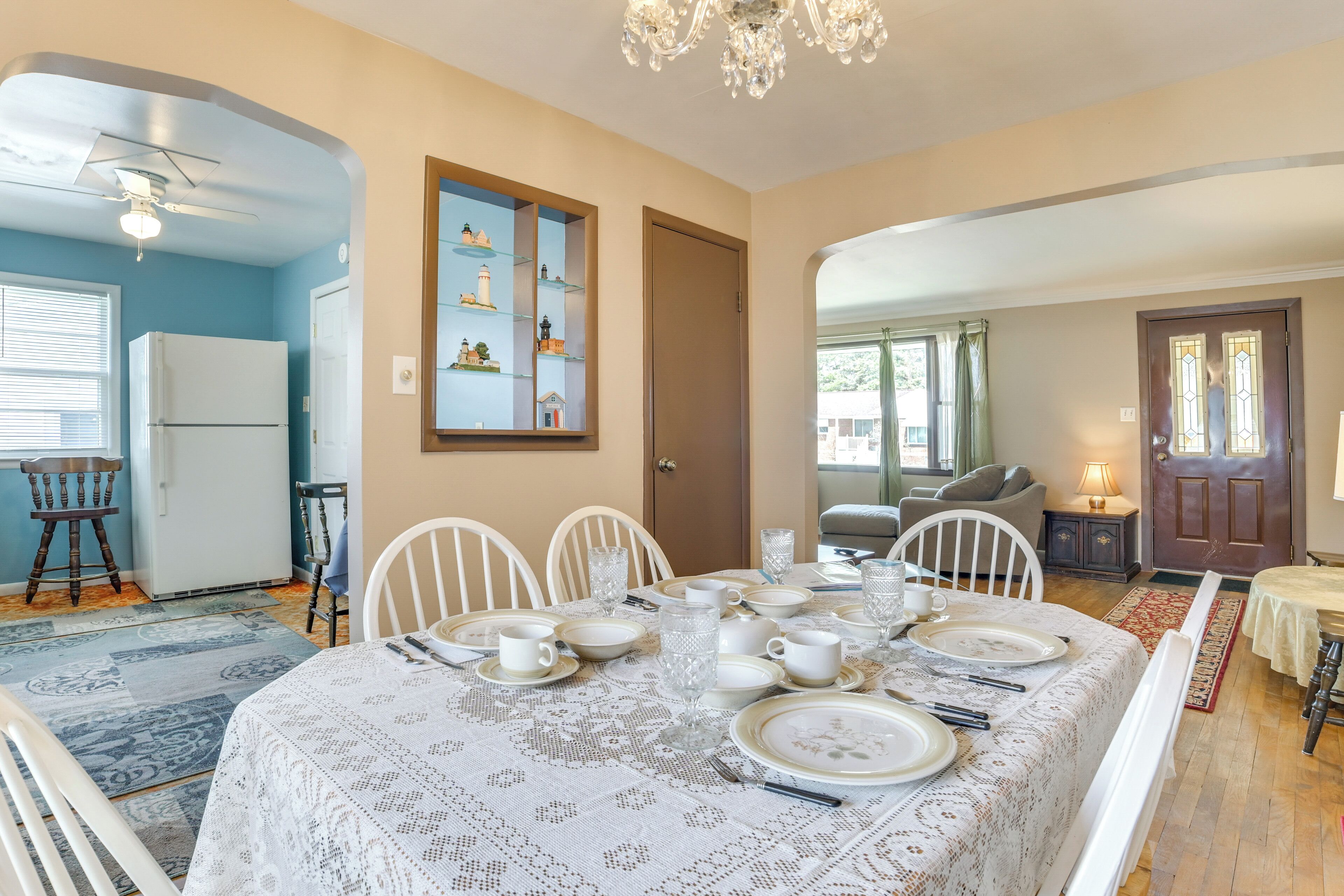 House (2 Bedrooms) | Interior