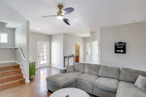 7 Mi to Fremont Street: Spacious Vegas Home!