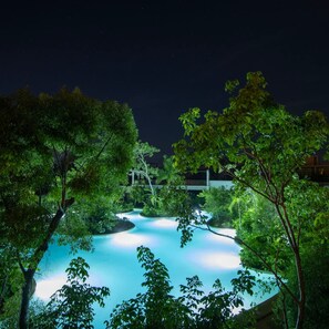 2 bedrooms, Internet - Luxury Penthouse w Private Pool Stunning Views (Tulum)