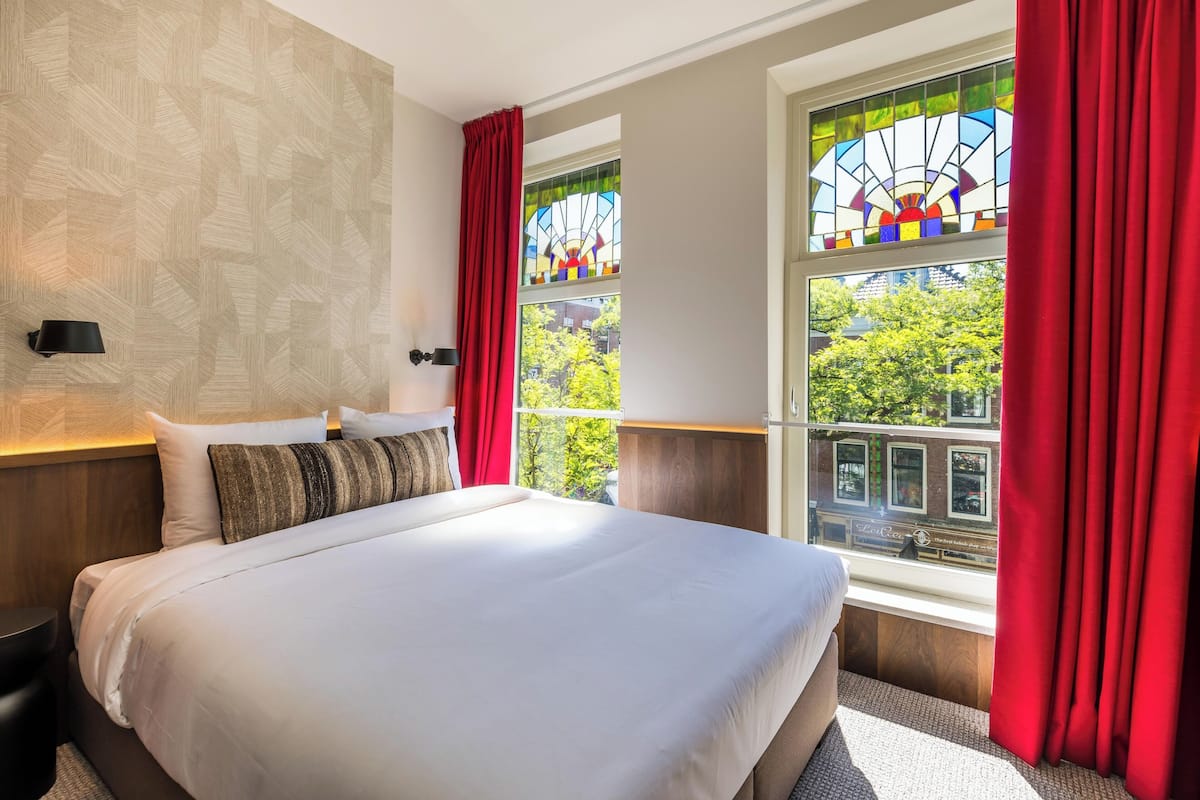 Deluxe Double Room | Free WiFi