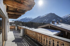 Chalet | View from property - Chalet in Neukirchen Near Ski Lift (Neukirchen am Grossvenediger)
