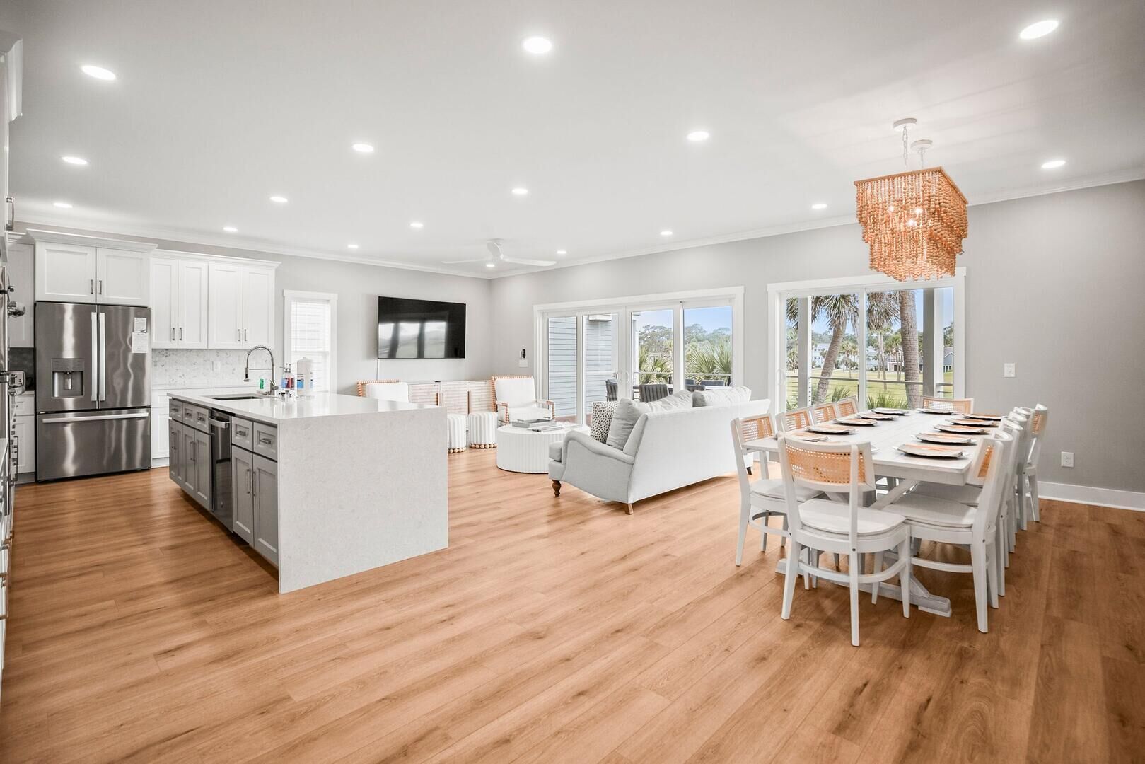 House, Multiple Beds, Balcony, Ocean View (350 Ocean Point) | Interior