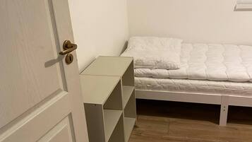 House, 2 Bedrooms, Smoking, Balcony | 3 bilik tidur