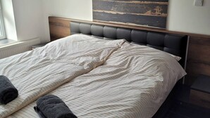 Unclassified image, 3 of 16, button - Lovely Apartment in Downtown With Free Parking (Kecskemet)