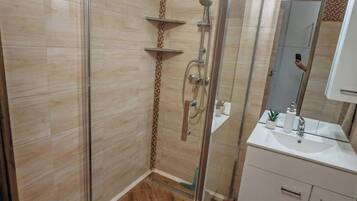Appartamento, 1 camera da letto, vista città | Bagno
