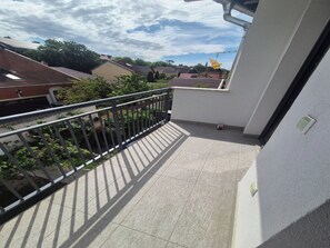 Apartment, 2 Bedrooms, Smoking, Balcony | Balcony