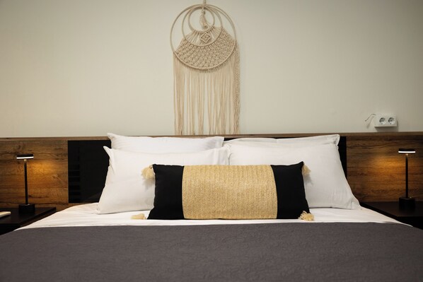 Double Room | Free WiFi